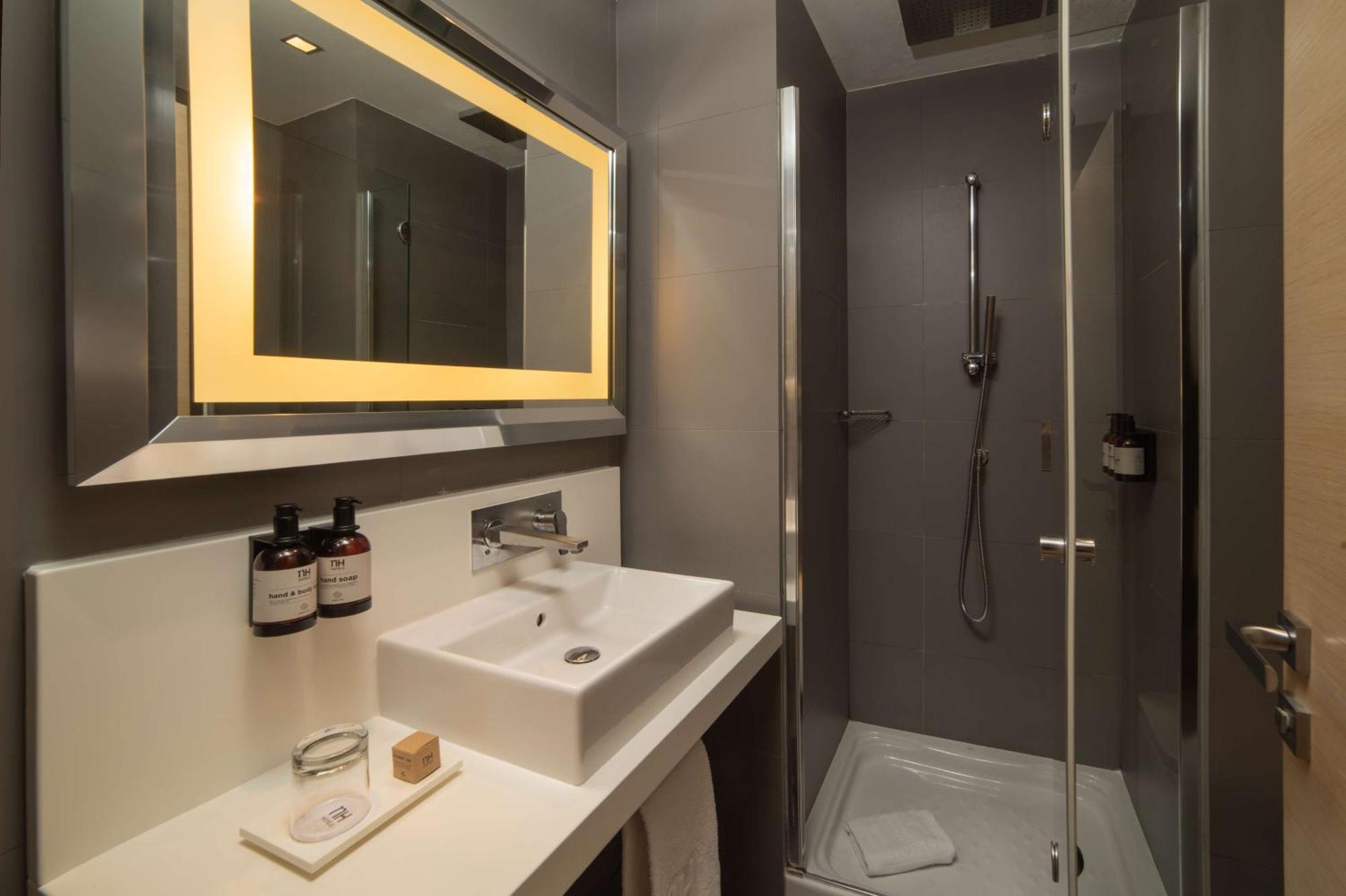 Superior Single Room,1685055706:JPEG